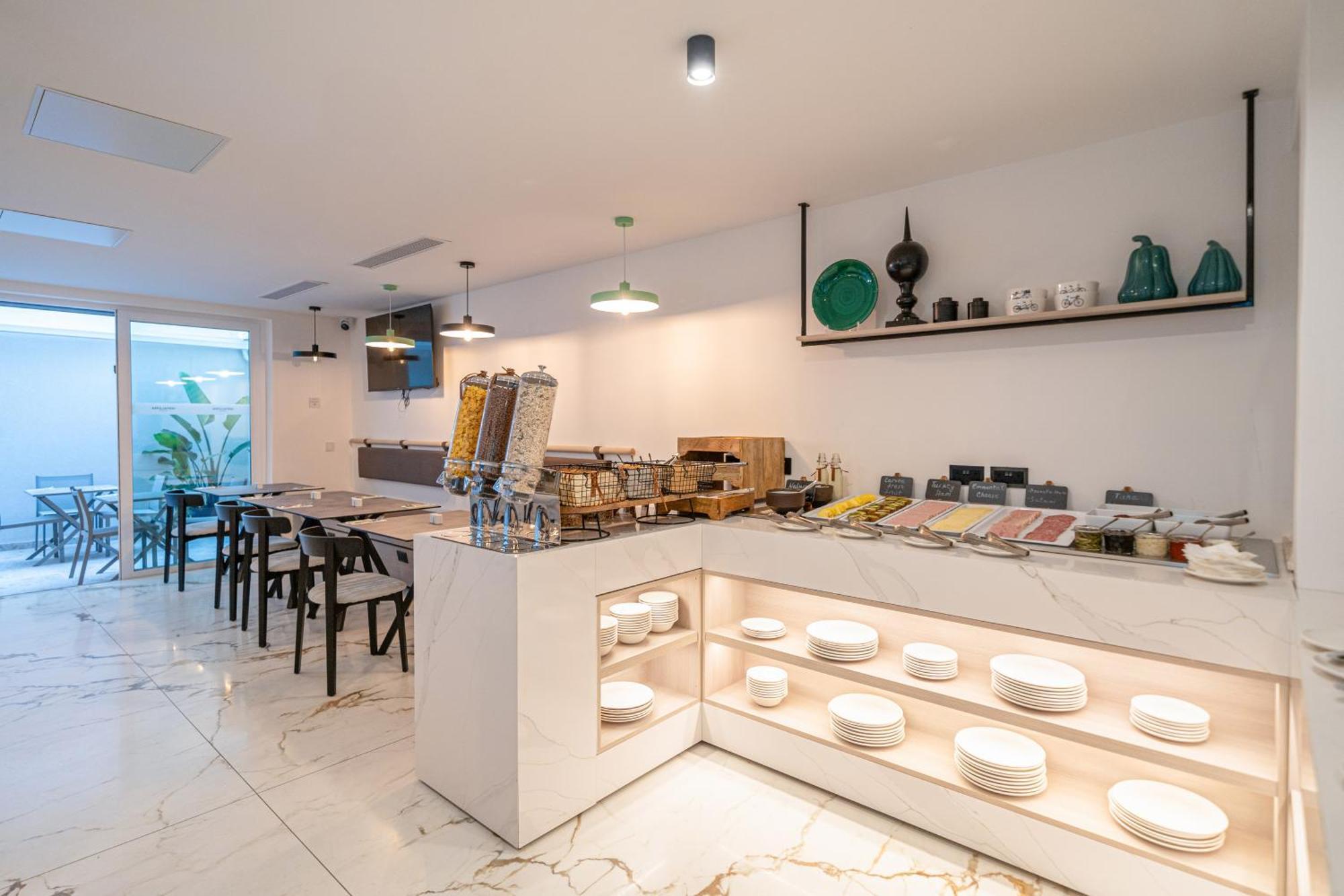 Hotel Scirocco St Julian'S, Affiliated By Melia Saint Julian's 외부 사진